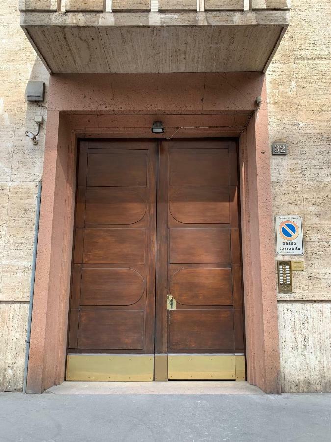 Fra Storia E Modernita Appartement Milaan Buitenkant foto